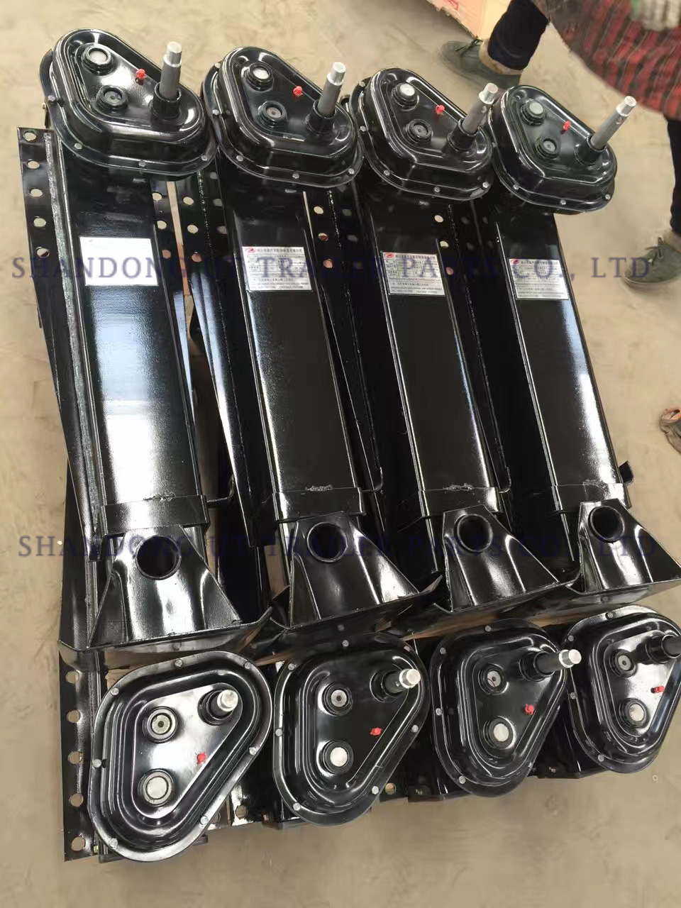 UT28TLF landing gear
